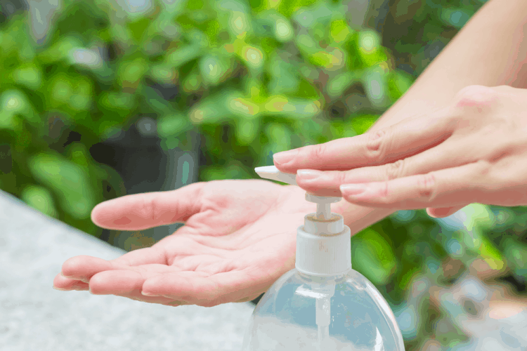 phòng ngừa virus corona bằng cách làm nước rửa tay sát khuẩn