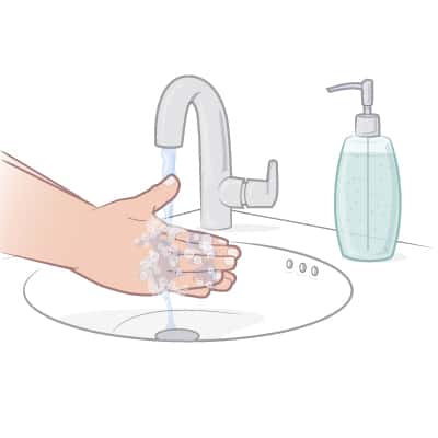 Rửa tay trước khi sử dụng thuốc nhỏ mắt