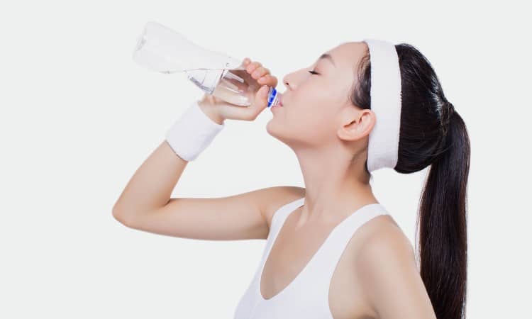 Uống nhiều nước lọc giúp ngăn ngừa bệnh tật