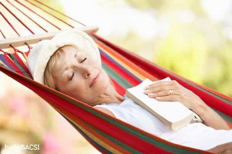8 bí quyết ngủ ngon cho người lớn tuổi cực kỳ hiệu quả