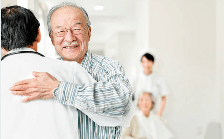 bảo vệ sức khỏe người cao tuổi