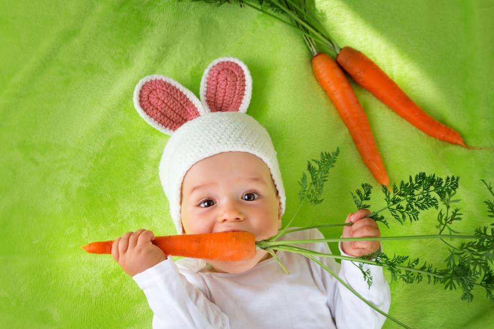 trẻ 8 tháng tuổi ăn finger food rau củ