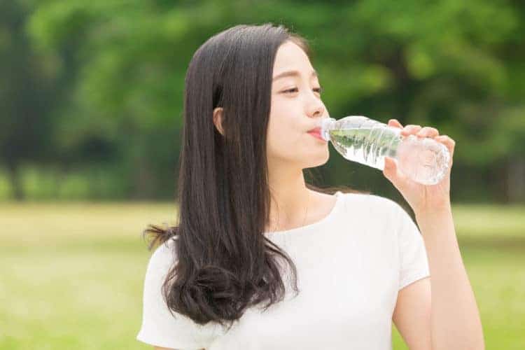 uống nhiều nước để giảm cân trong 1 tháng