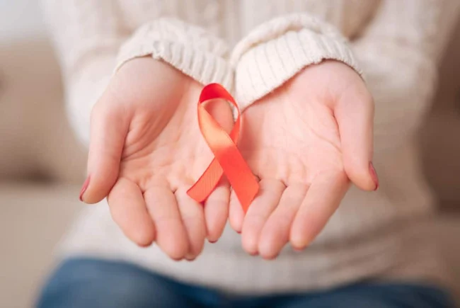 Dấu hiệu nhiễm HIV ở nữ là gì? Có dễ nhận biết trong giai đoạn đầu?