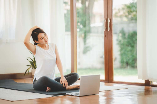 11 bài tập yoga cho người đau vai gáy, hãy thử ngay tại nhà!