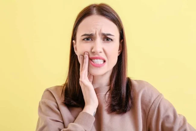 Nướu răng nổi cục thịt: Tìm hiểu nguyên nhân để chữa trị dễ dàng