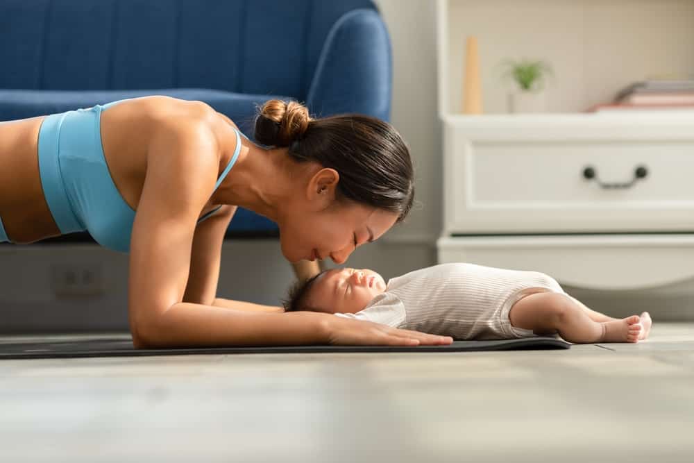 tập yoga sau sinh